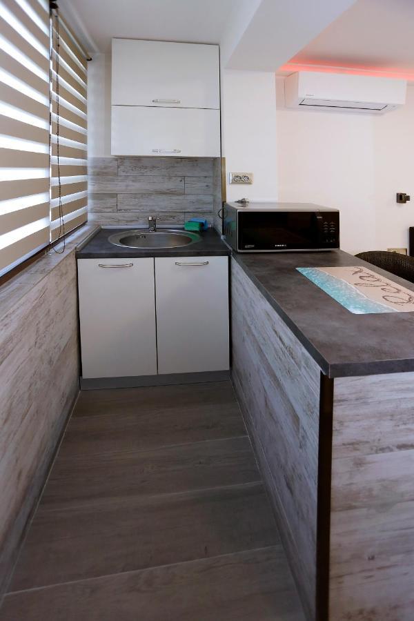 Deluxe 2 Studios City Center Burgas Exterior photo