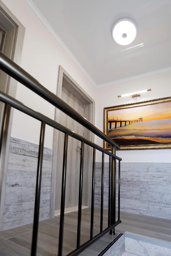 Deluxe 2 Studios City Center Burgas Exterior photo
